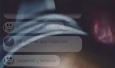 morrita enseñando tetas